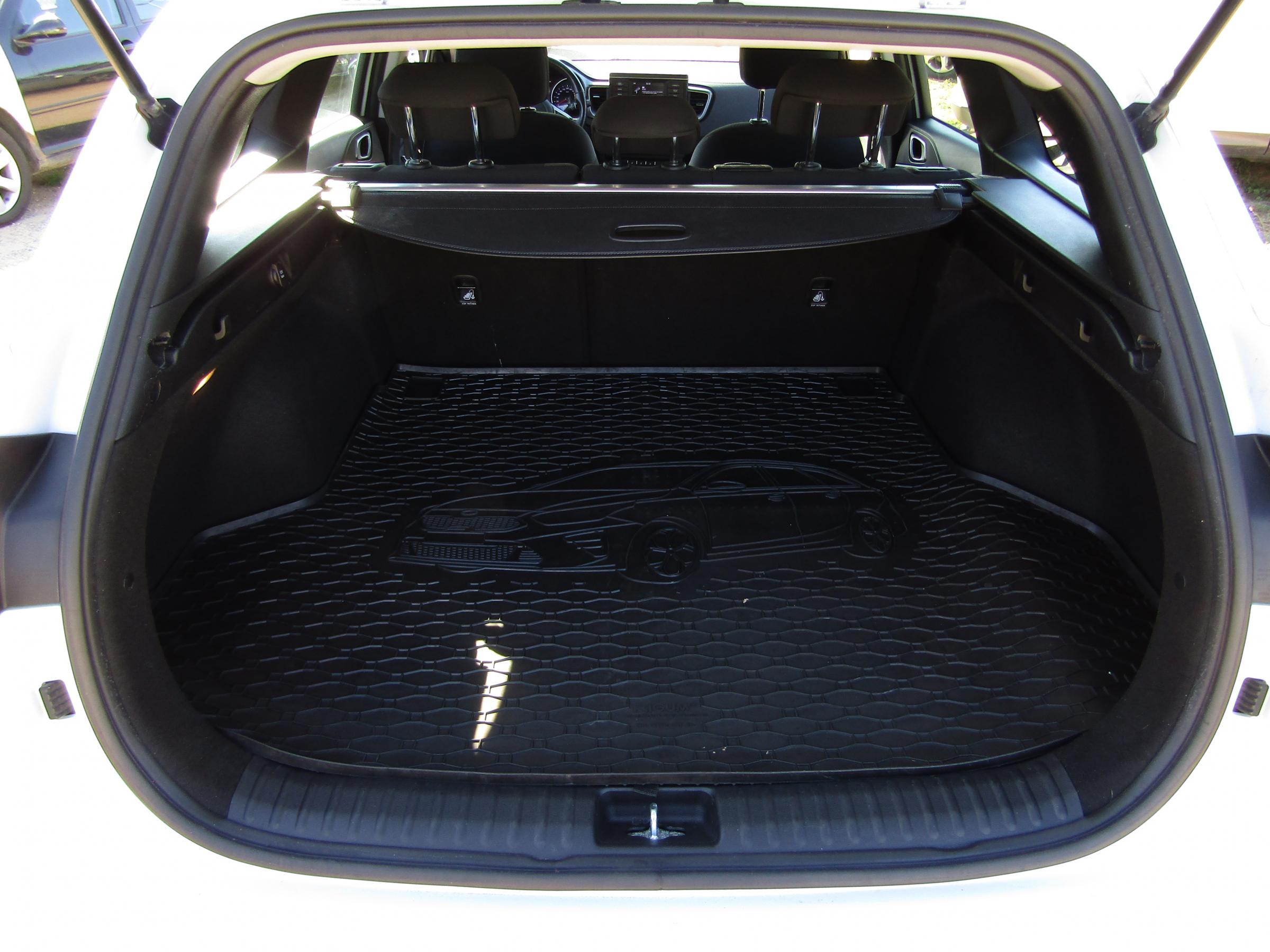 Kia Cee´d, 2020 - pohled č. 7