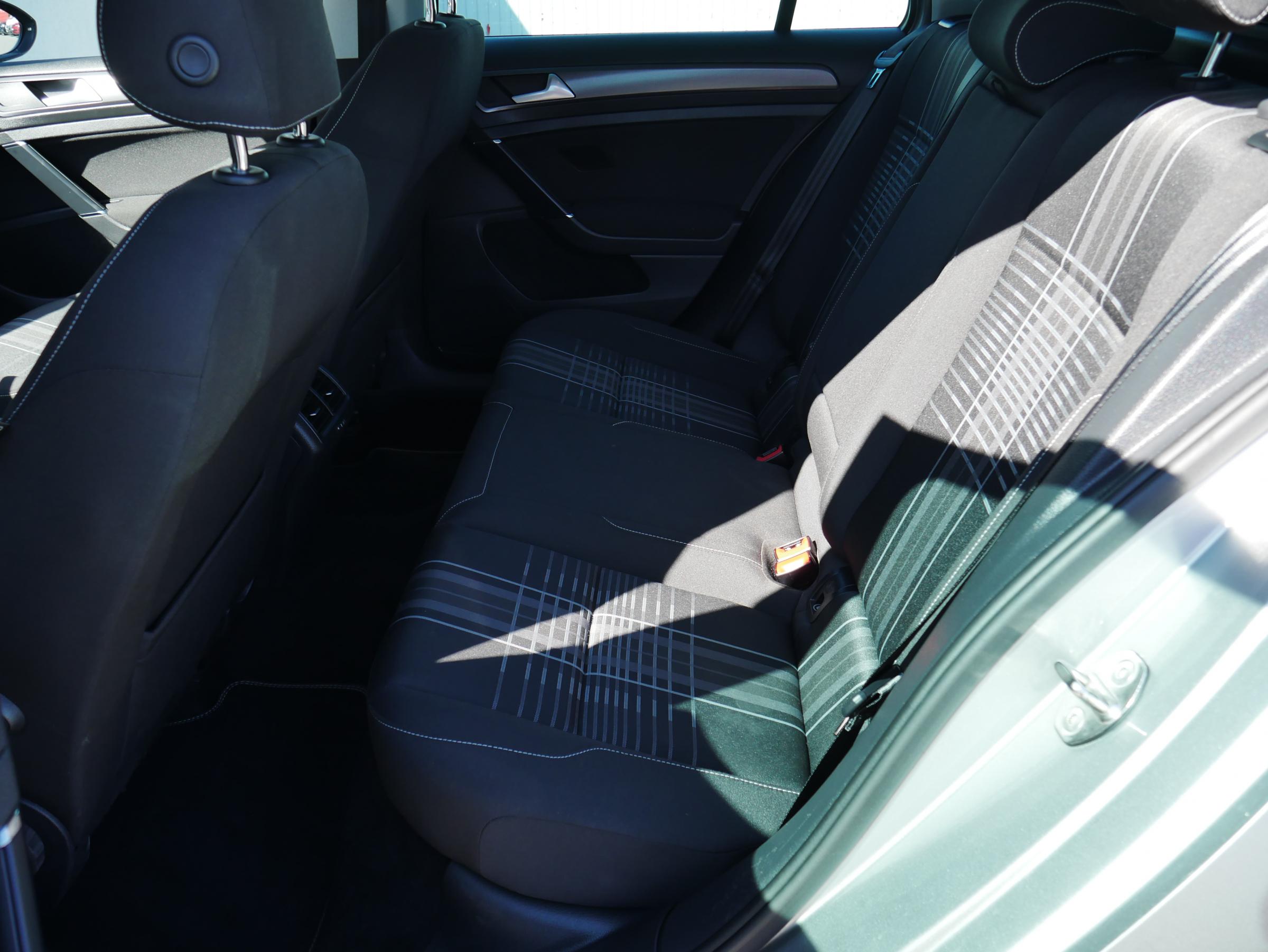 Volkswagen Golf, 2015 - pohled č. 10