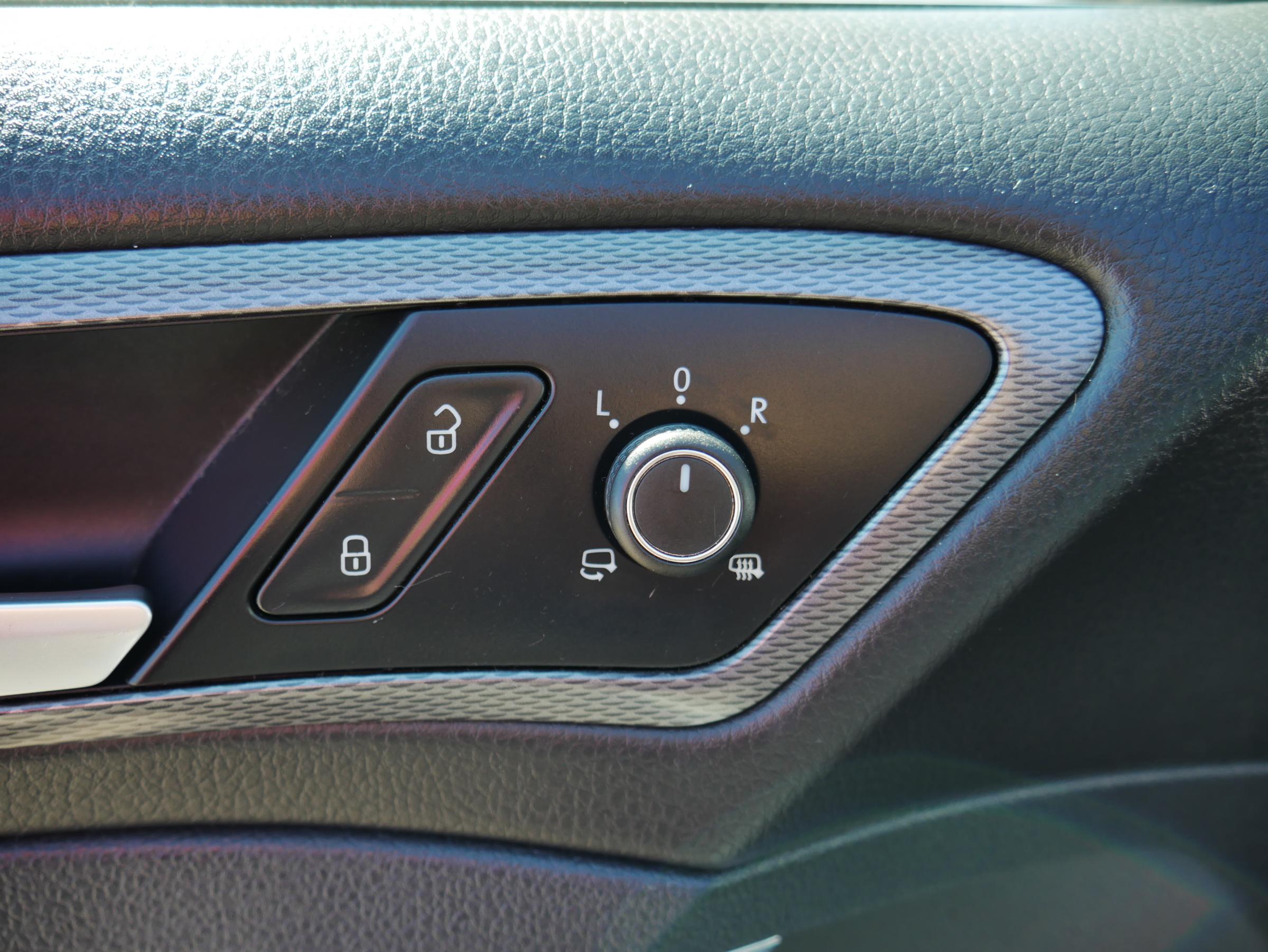 Volkswagen Golf, 2015 - pohled č. 13