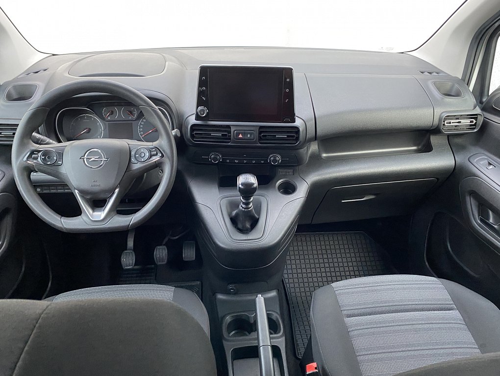 Opel Combo 1.2T Enjoy MAXi