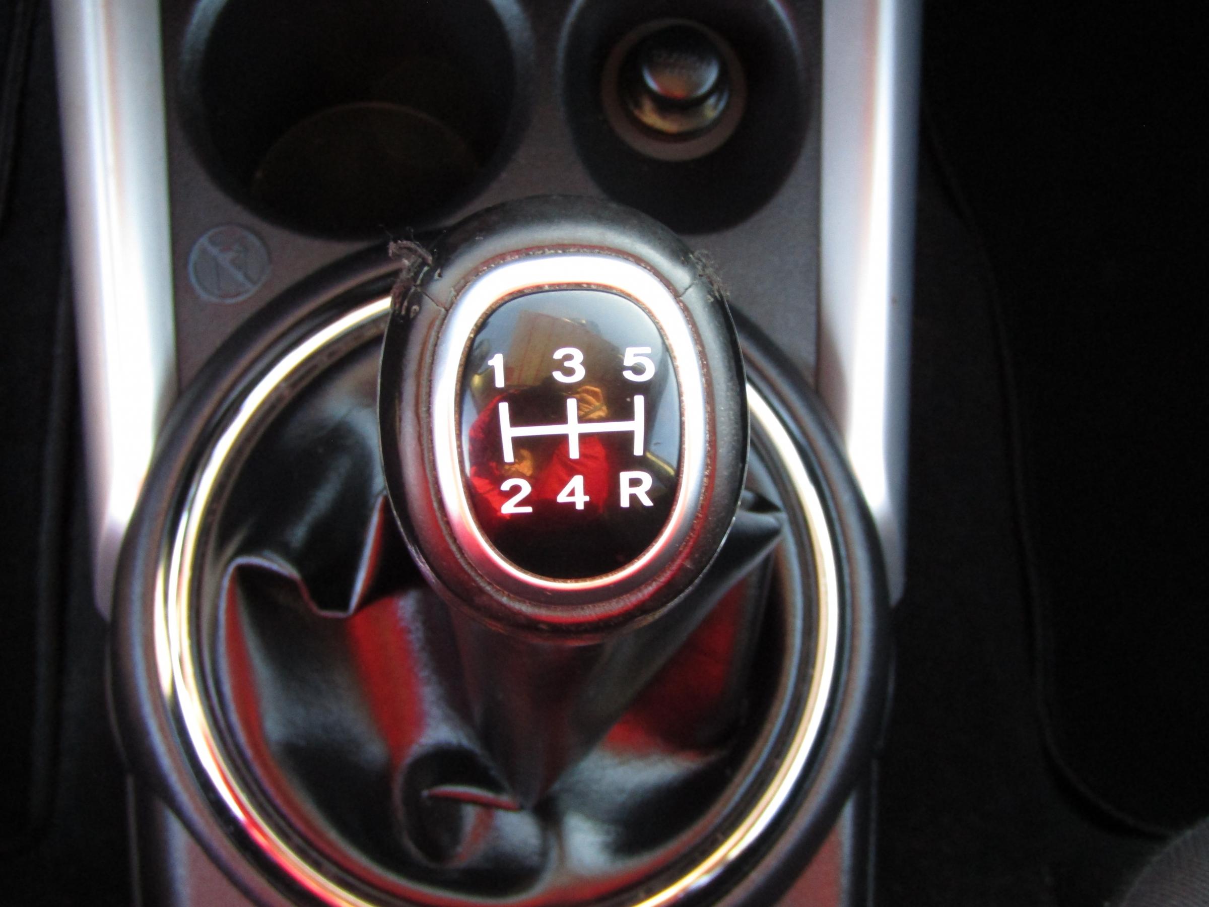 Mitsubishi ASX, 2010 - pohled č. 16