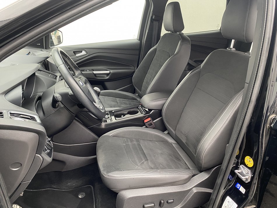 Ford Kuga 1.5 EB ST-Line