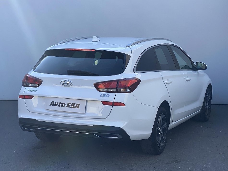 Hyundai I30 1.5 DPi Smart