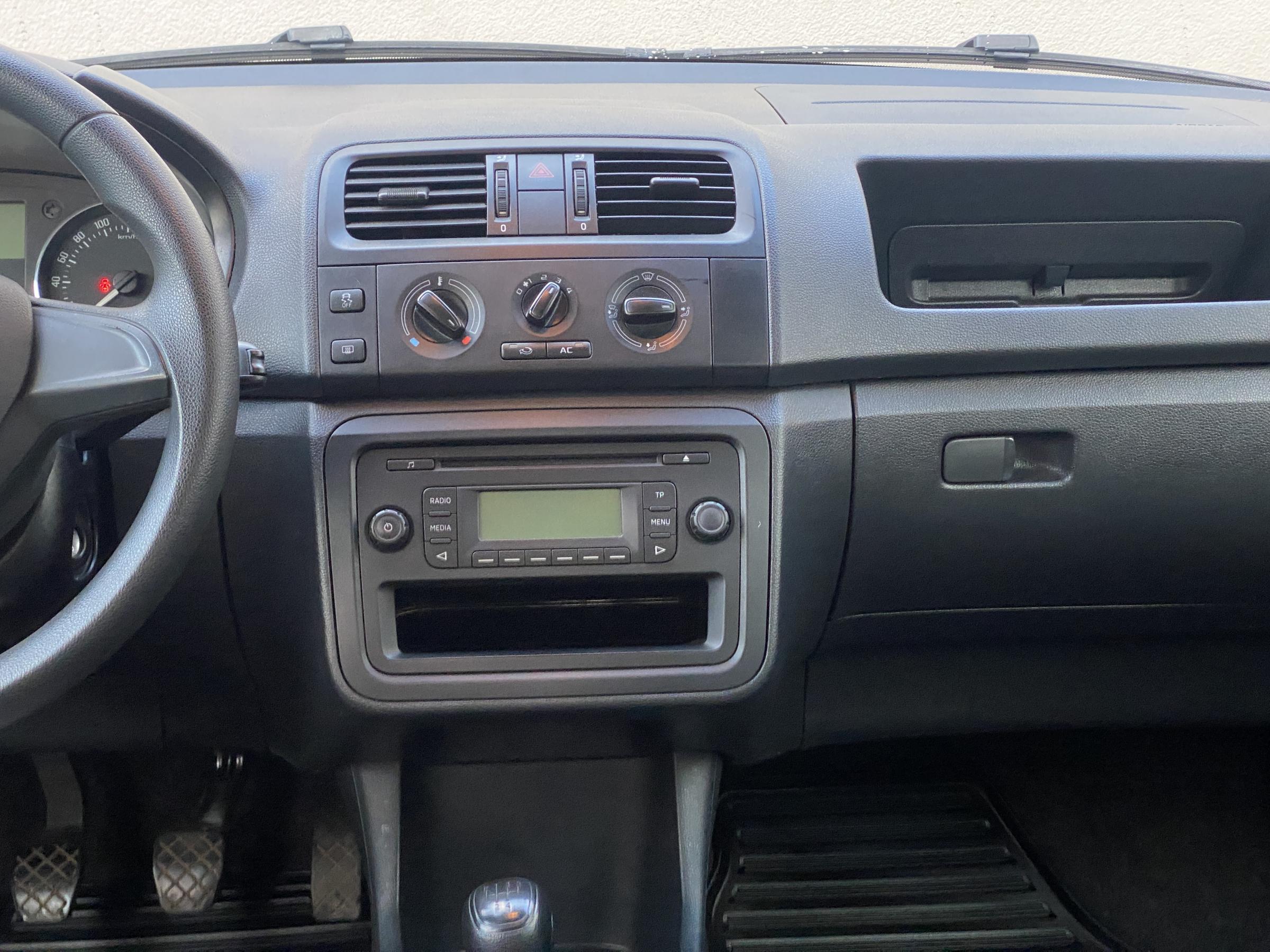 Škoda Fabia II, 2014 - pohled č. 9