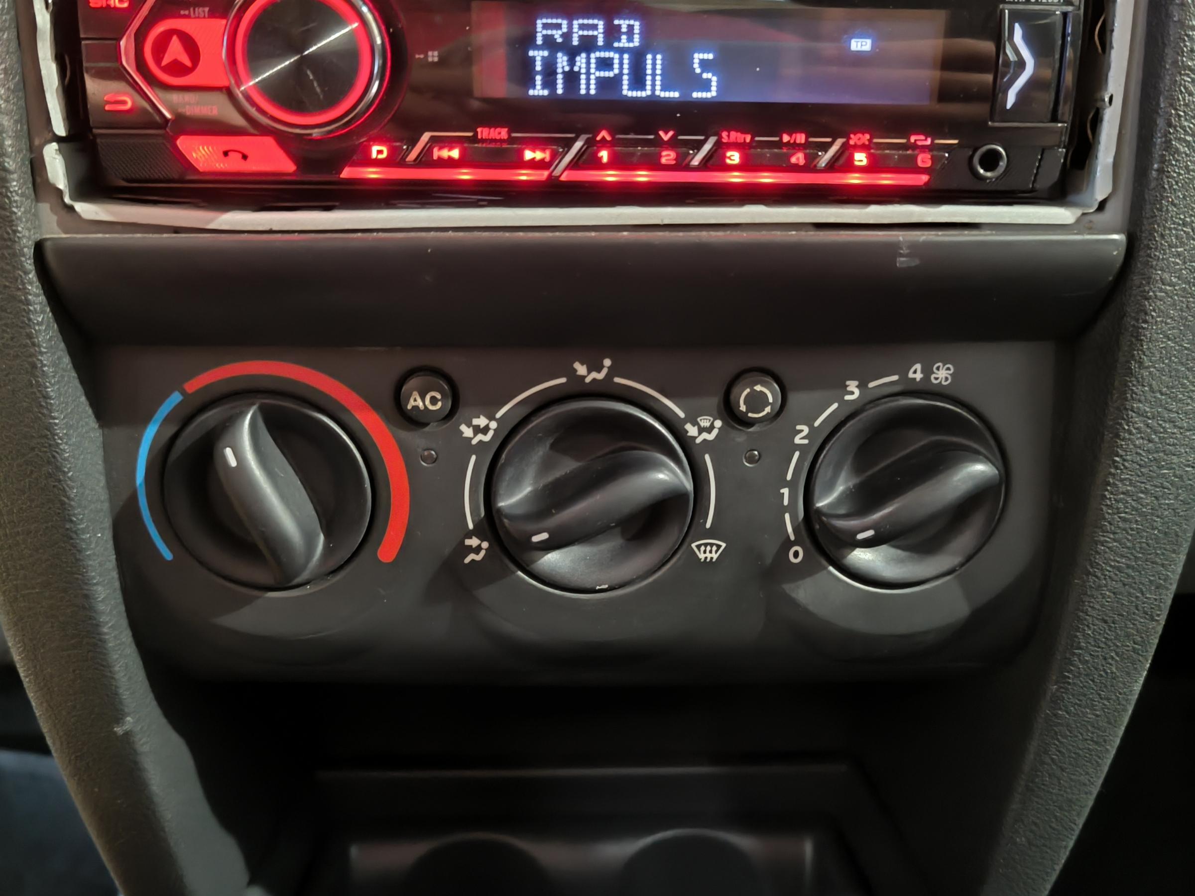 Renault Thalia, 2006 - pohled č. 15