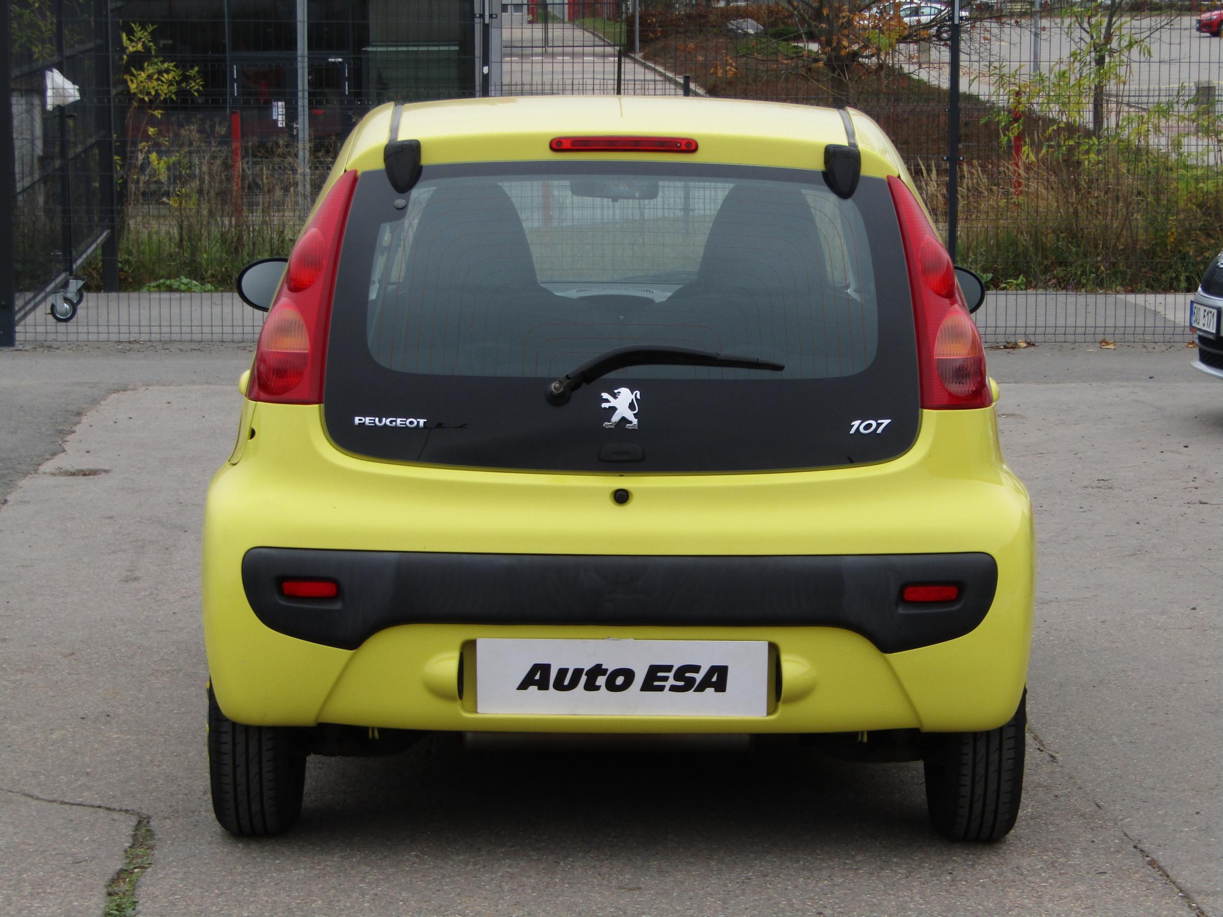 Peugeot 107, 2010 - pohled č. 5