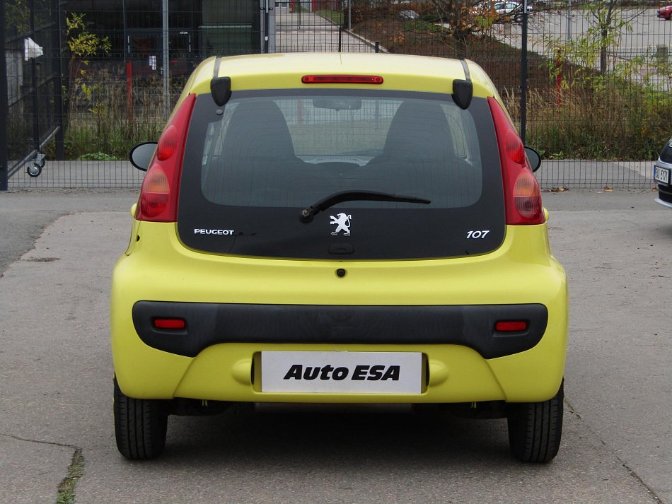 Peugeot 107 1.0i 