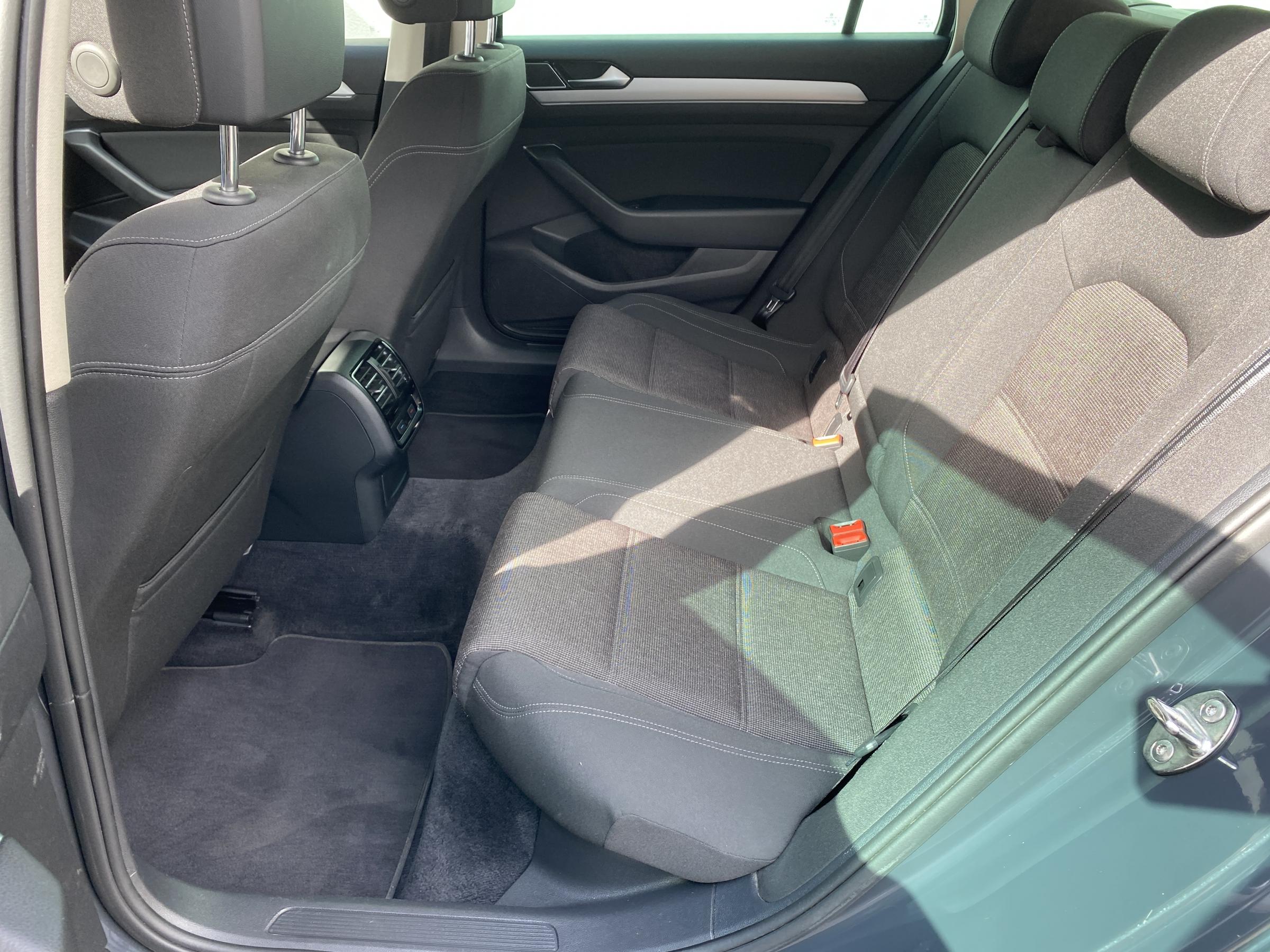 Volkswagen Passat, 2017 - pohled č. 10