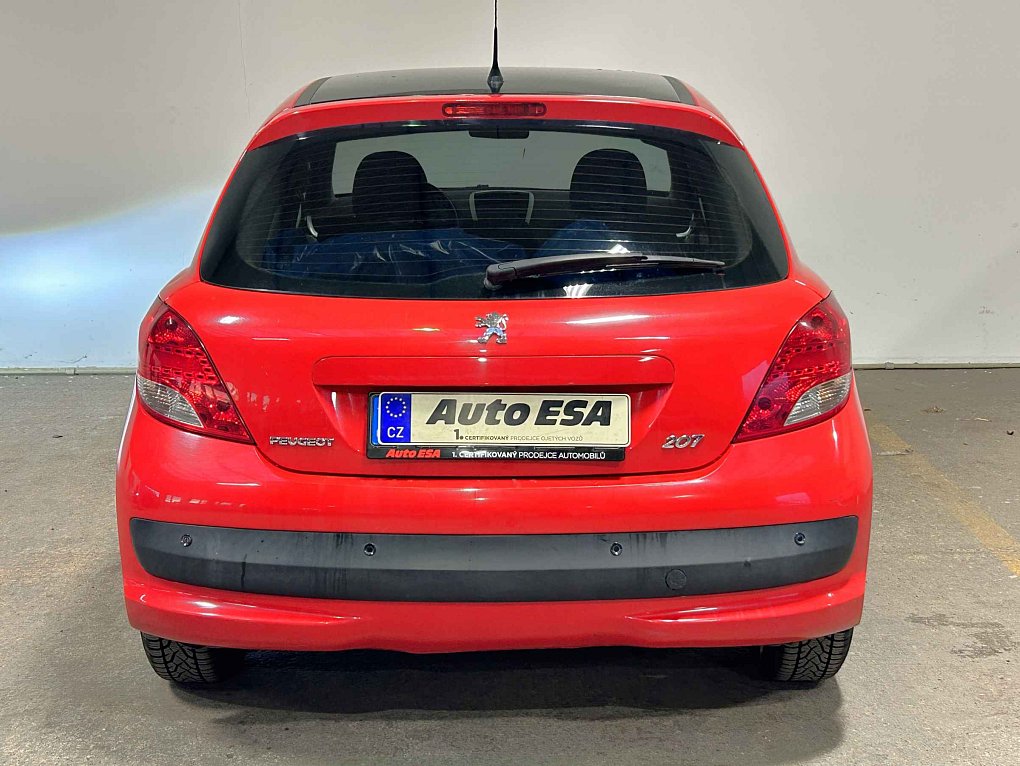Peugeot 207 1.4 i 