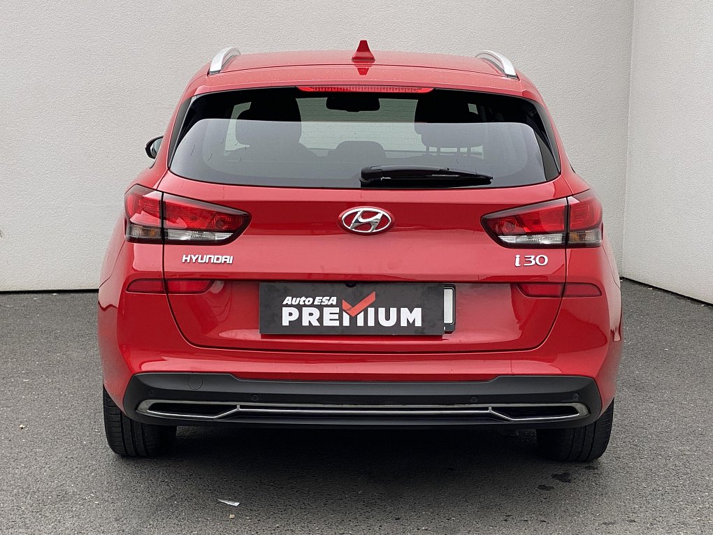 Hyundai I30 1.5 DPi Smart