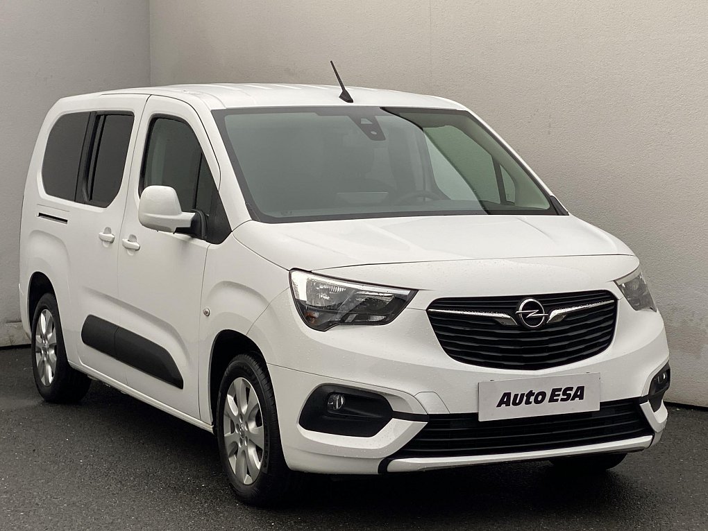 Opel Combo 1.2T Enjoy MAXi