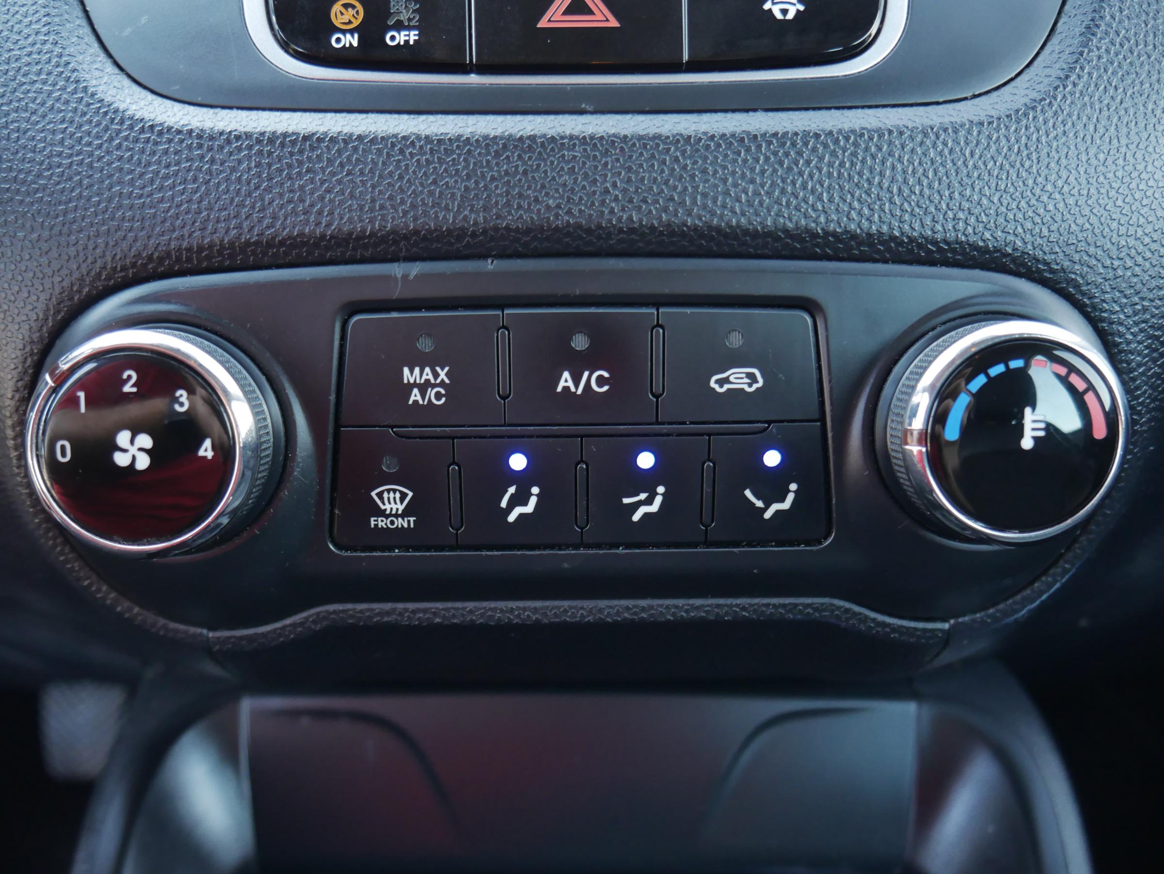 Hyundai ix35, 2010 - pohled č. 14