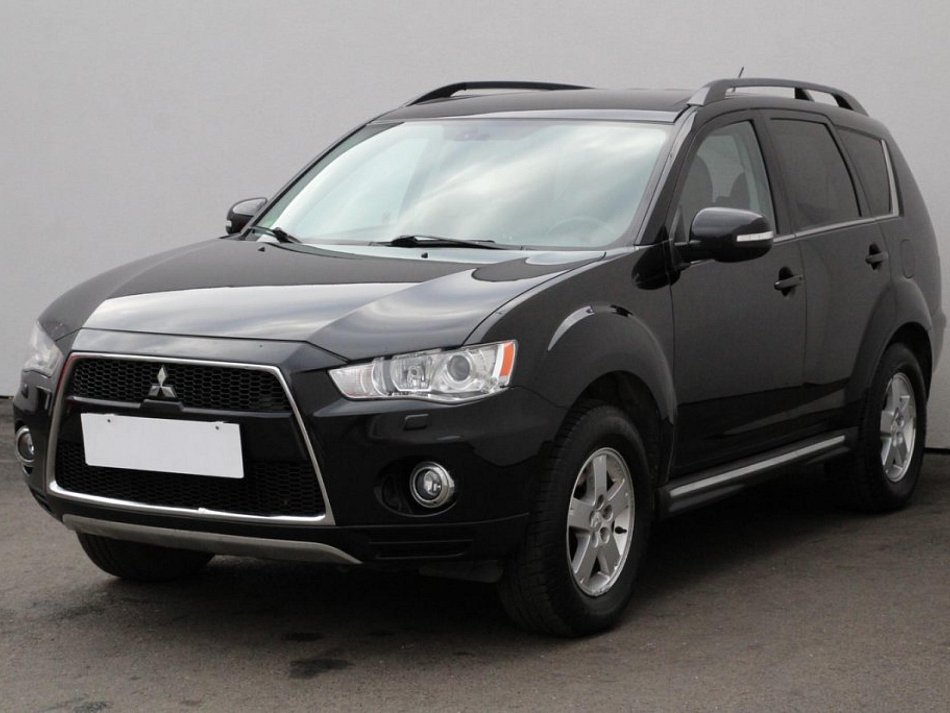 Mitsubishi Outlander 2.4i 