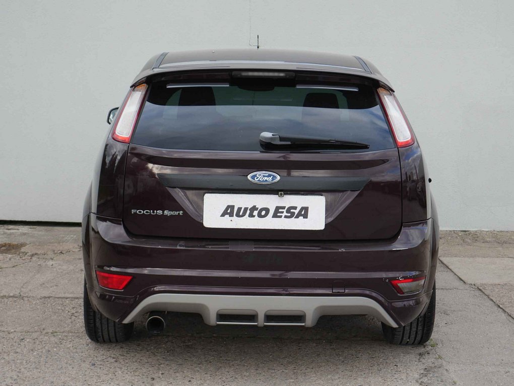 Ford Focus 2.0i 