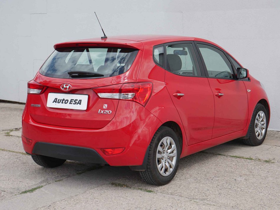 Hyundai Ix20 1.6i 