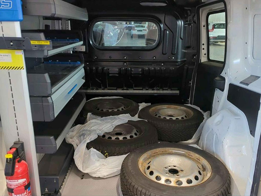 Fiat Dobló cargo 1.6MJT  Sortimo