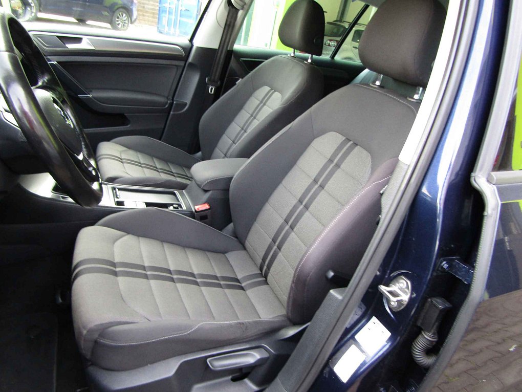 Volkswagen Golf 1.2 TSi 