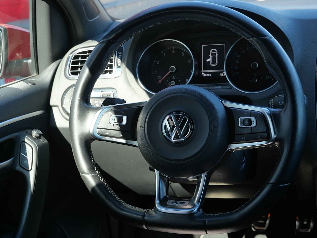 Volkswagen Polo 1.0 MPi R-line