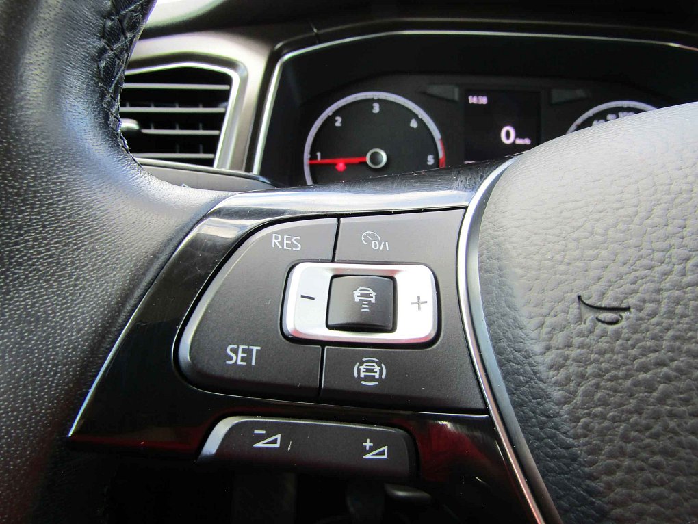 Volkswagen T-Roc 2.0TDi  4x4