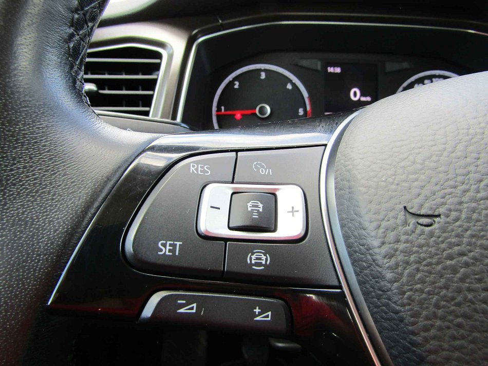 Volkswagen T-Roc 2.0TDi  4x4