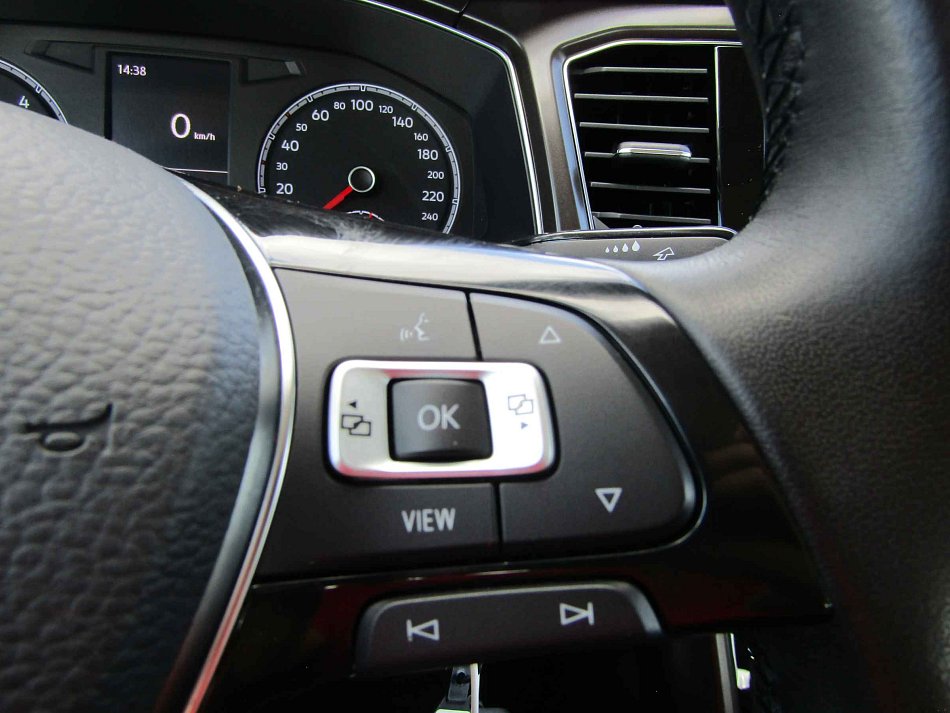 Volkswagen T-Roc 2.0TDi  4x4