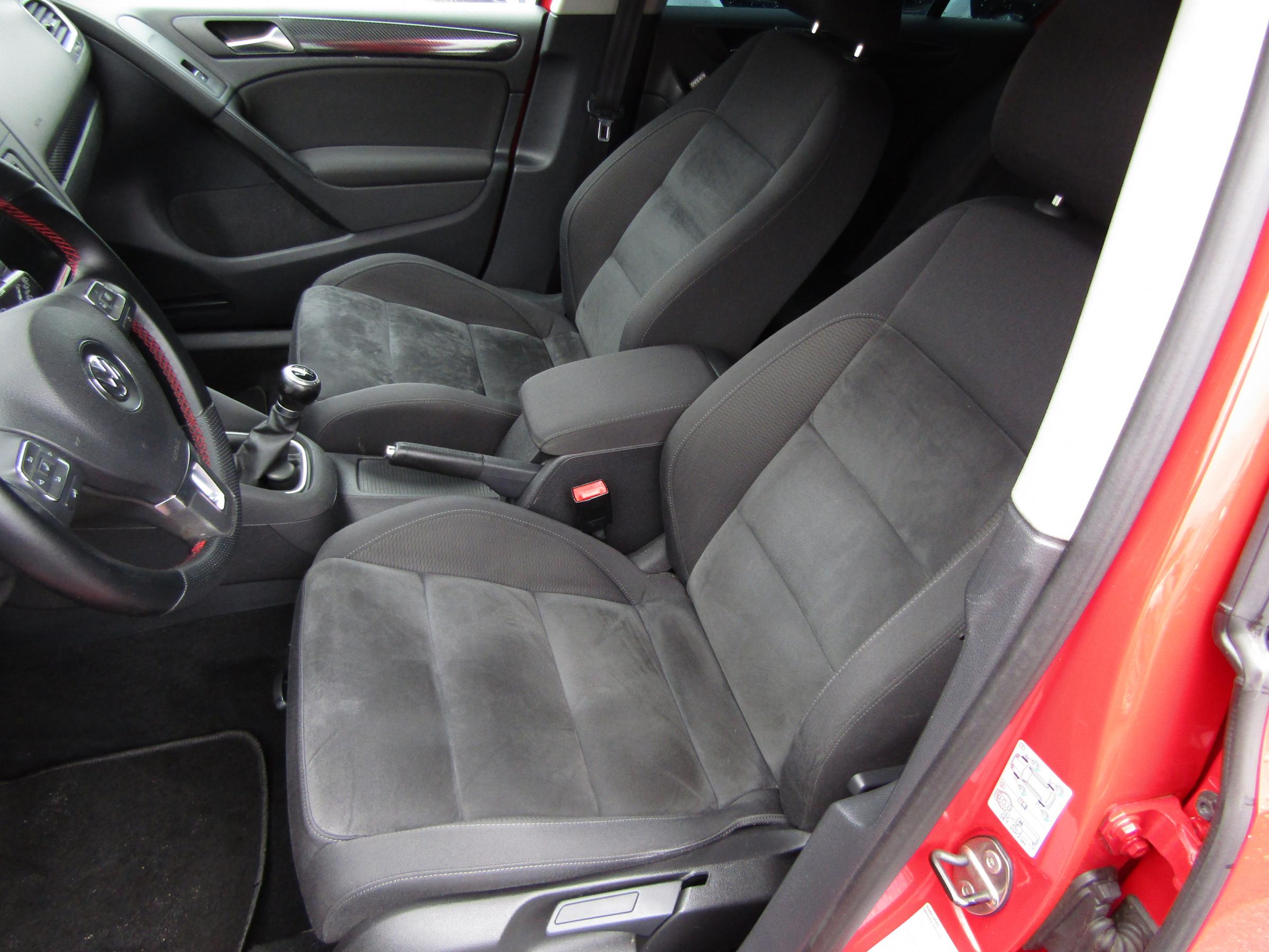 Volkswagen Golf, 2011 - pohled č. 10