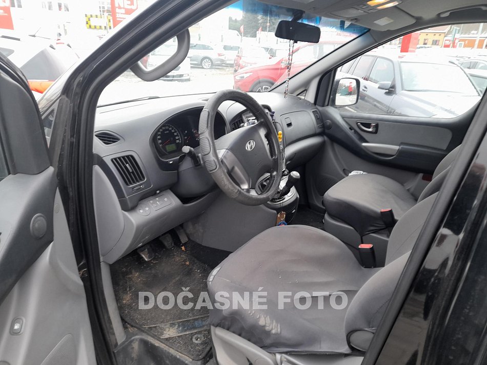 Hyundai H 1 2.5 