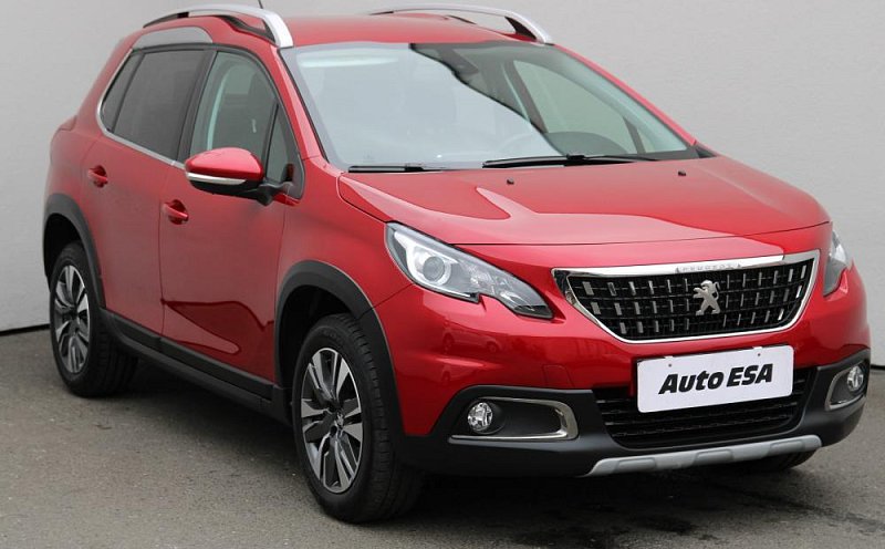Peugeot 2008 1.2i Allure