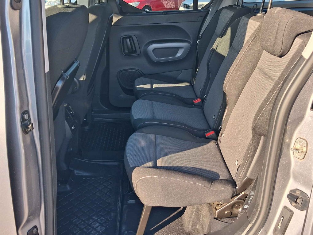 Toyota ProAce City Verso 1.5D-4D Family MAXi 7míst