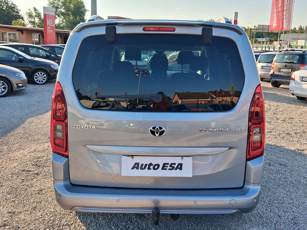Toyota ProAce City Verso 1.5D-4D Family MAXi 7míst