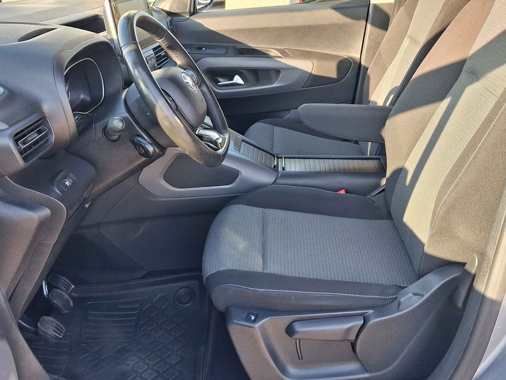 Toyota ProAce City Verso 1.5D-4D Family MAXi 7míst