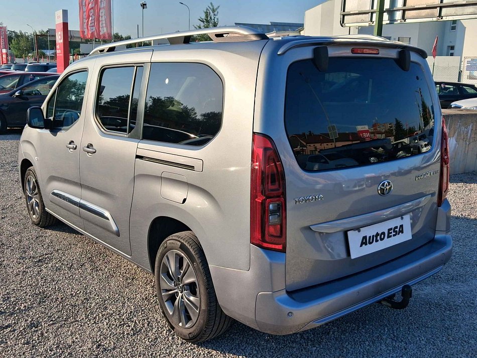 Toyota ProAce City Verso 1.5D-4D Family MAXi 7míst