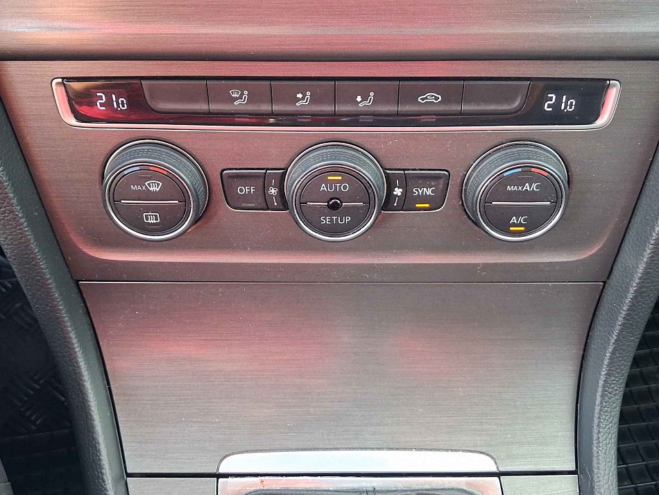 Volkswagen Golf 1.2 TSI 