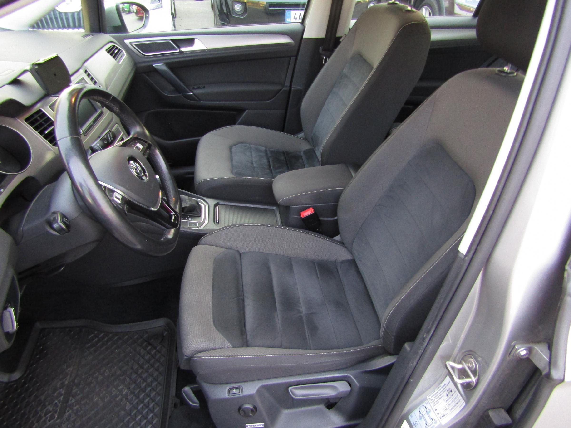 Volkswagen Sportsvan, 2015 - pohled č. 10