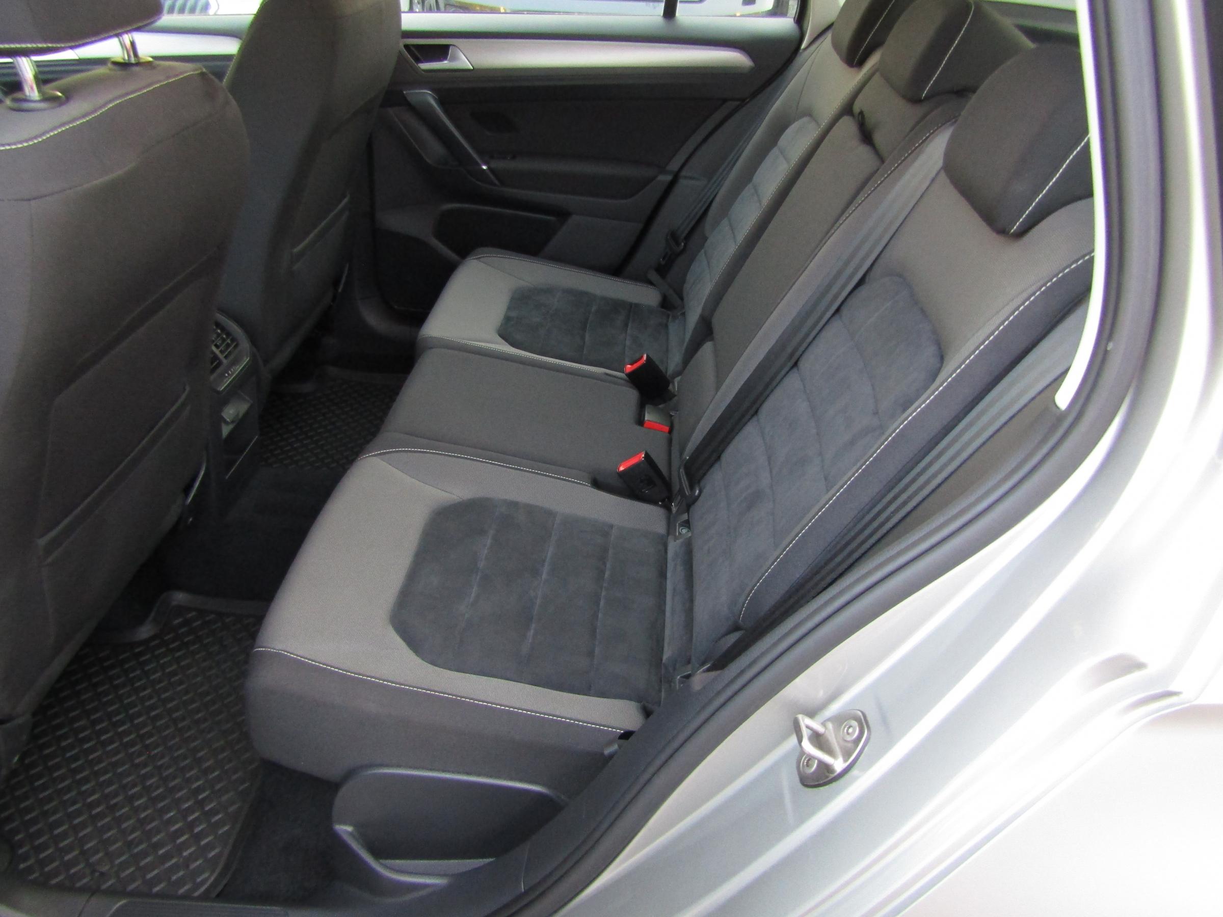 Volkswagen Sportsvan, 2015 - pohled č. 11