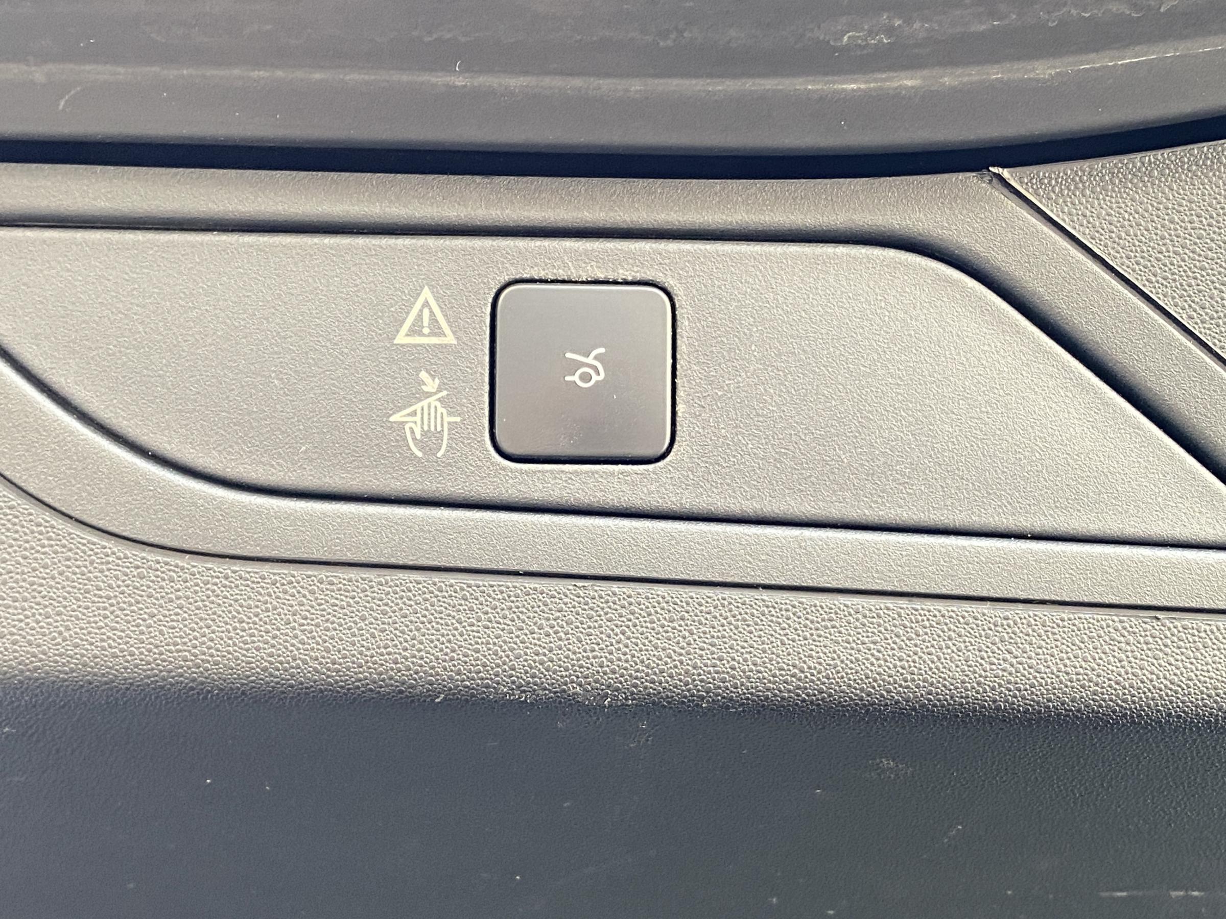 Citroën C4 Picasso, 2016 - pohled č. 18