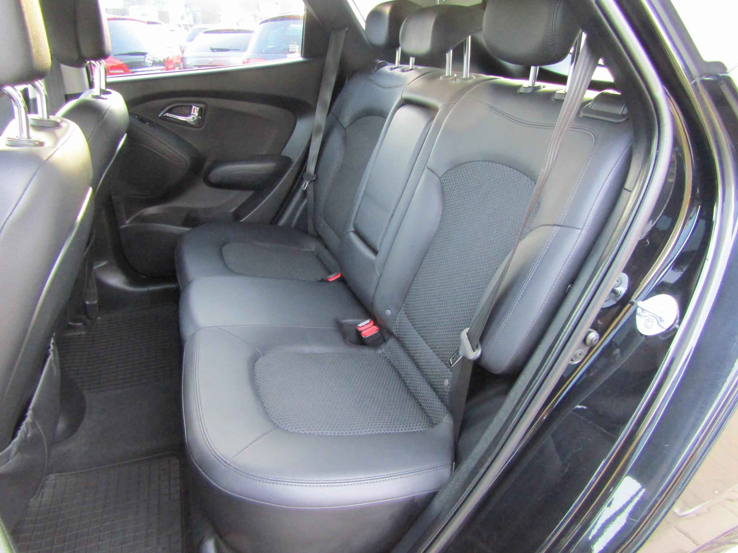 Hyundai ix35, 2012 - pohled č. 10