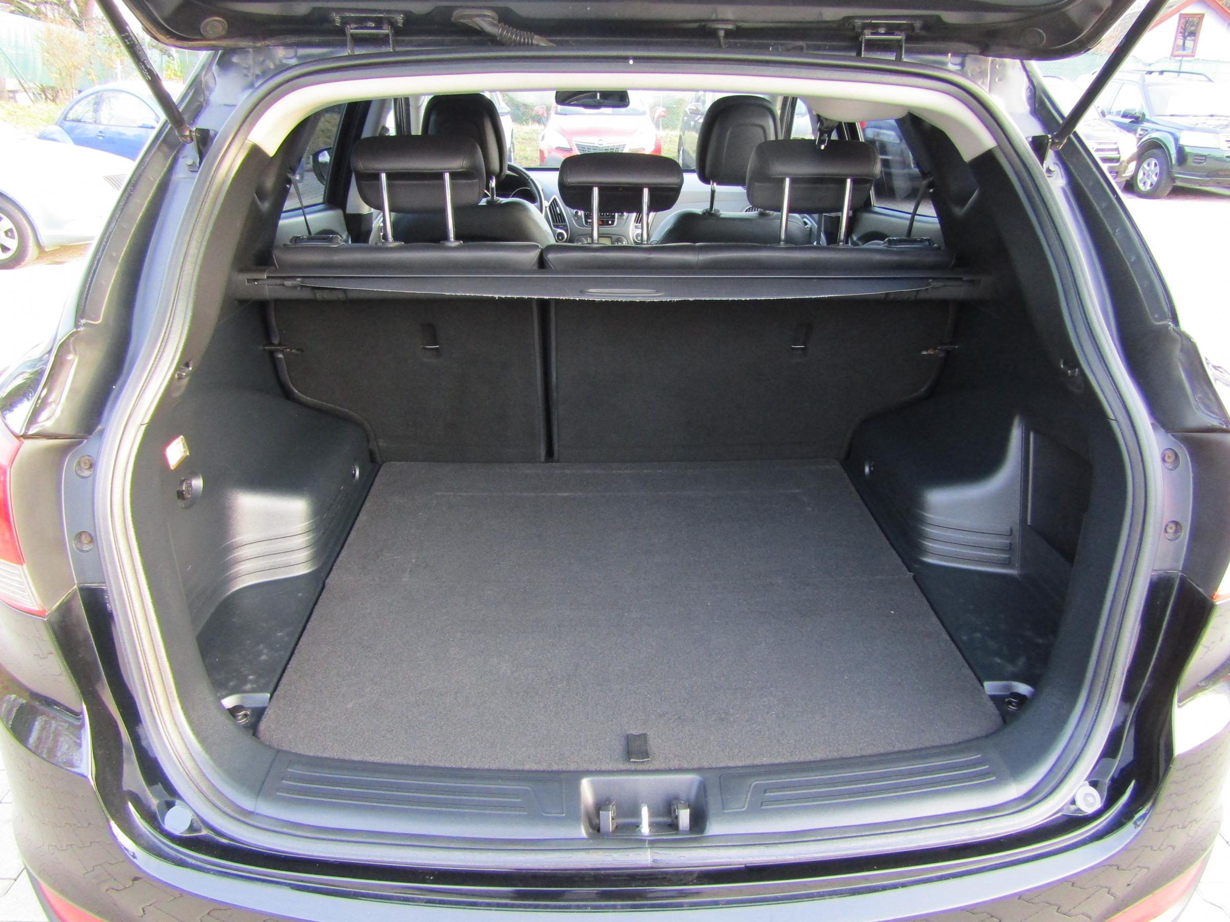 Hyundai ix35, 2012 - pohled č. 7