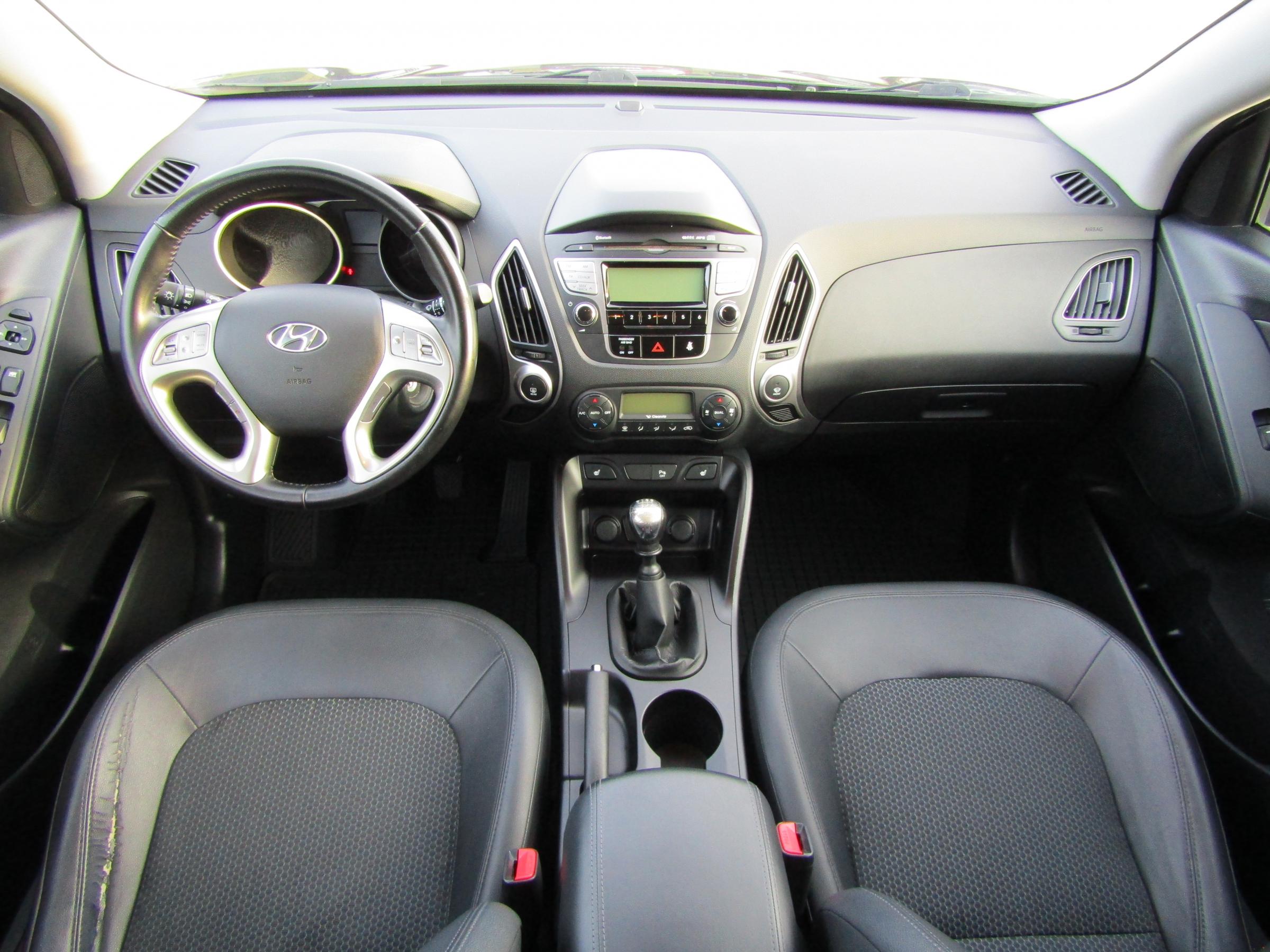 Hyundai ix35, 2012 - pohled č. 8