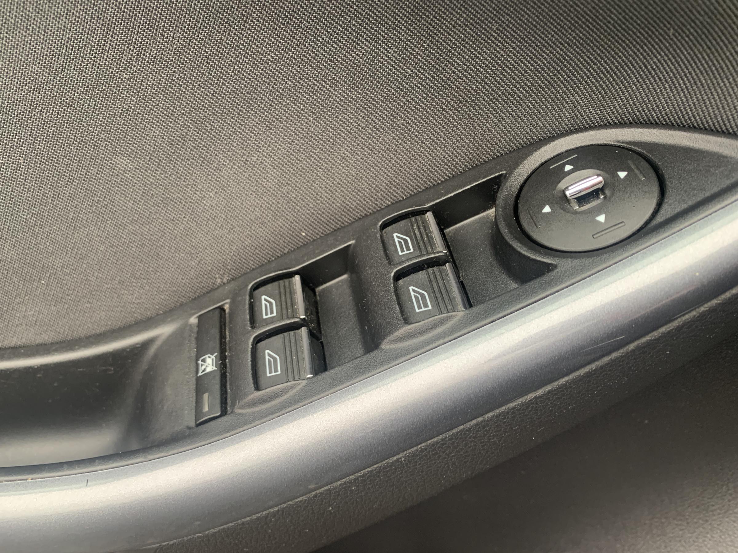 Ford Focus, 2012 - pohled č. 16