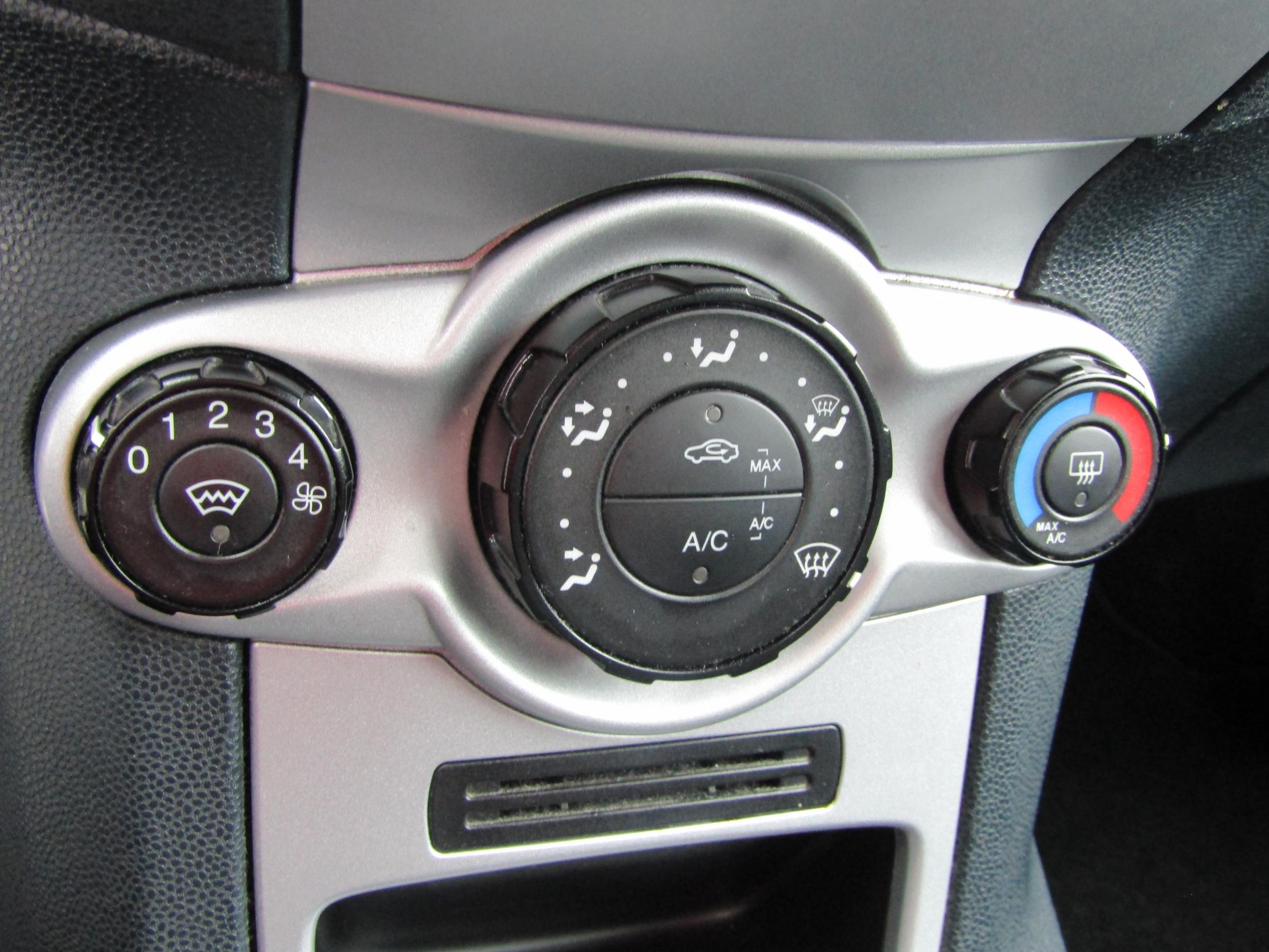 Ford Fiesta, 2012 - pohled č. 12