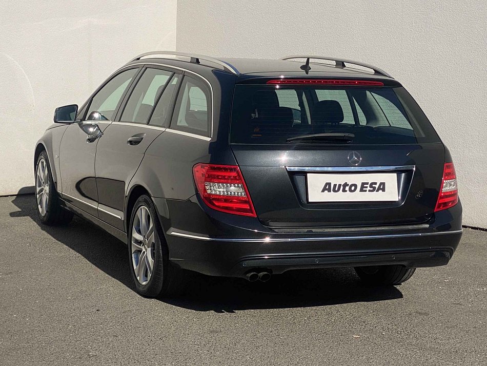 Mercedes-Benz Třída C 1.8 i Avantgarde C180