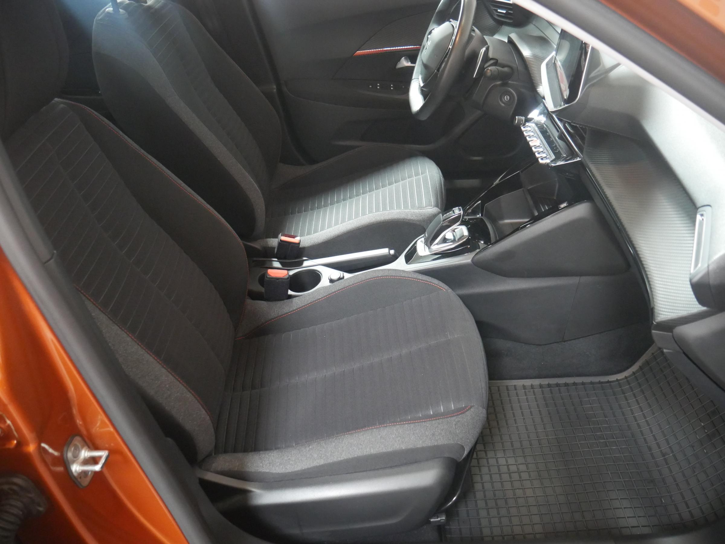 Peugeot 2008, 2020 - pohled č. 12