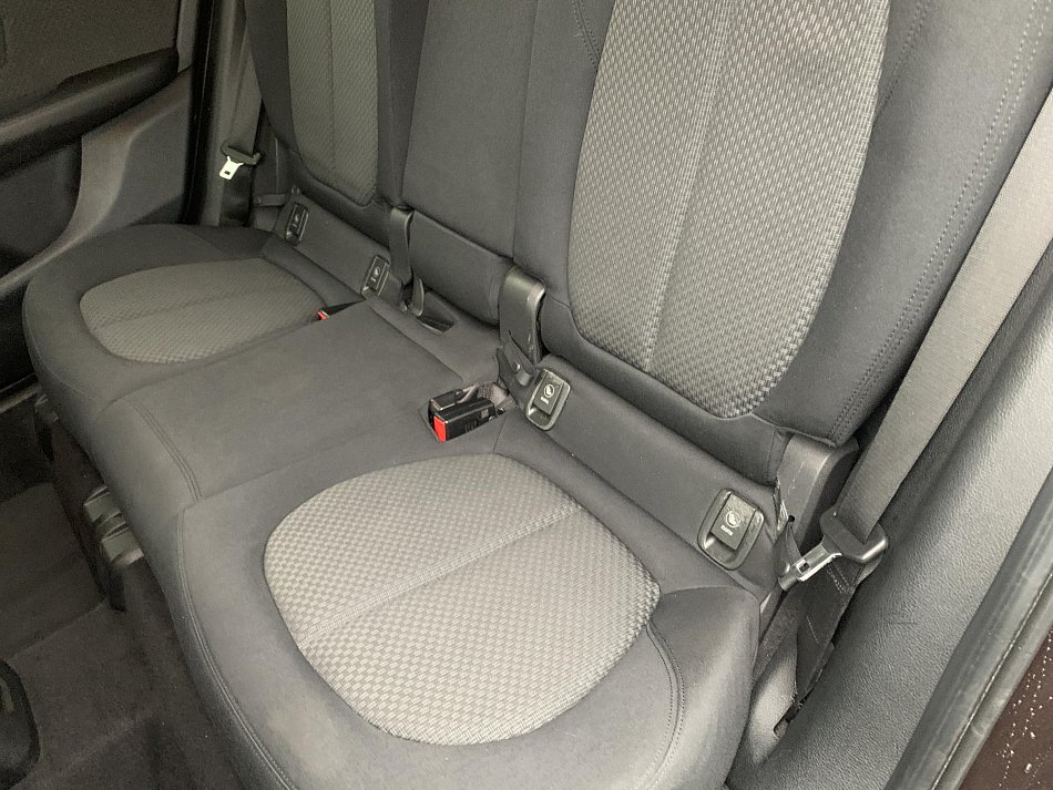 BMW Řada 2 1.5  218i