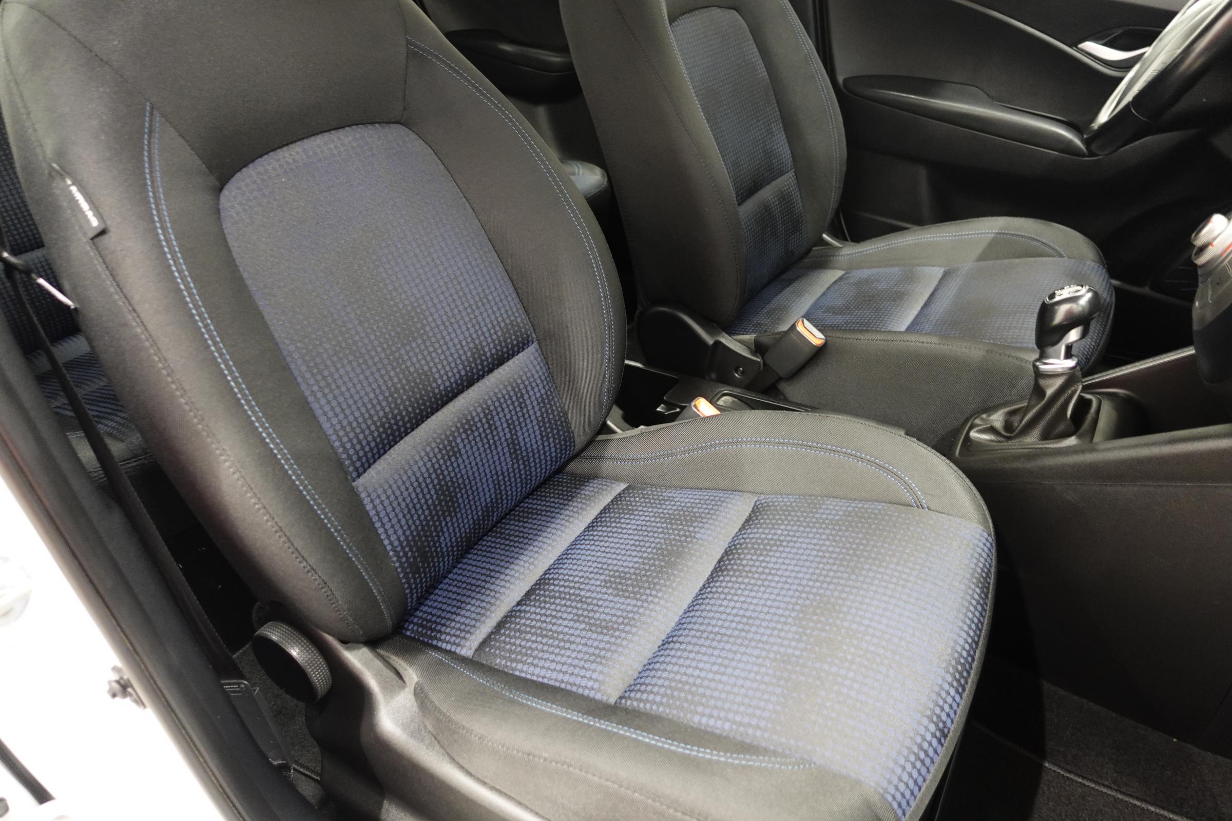 Hyundai i30, 2012 - pohled č. 12