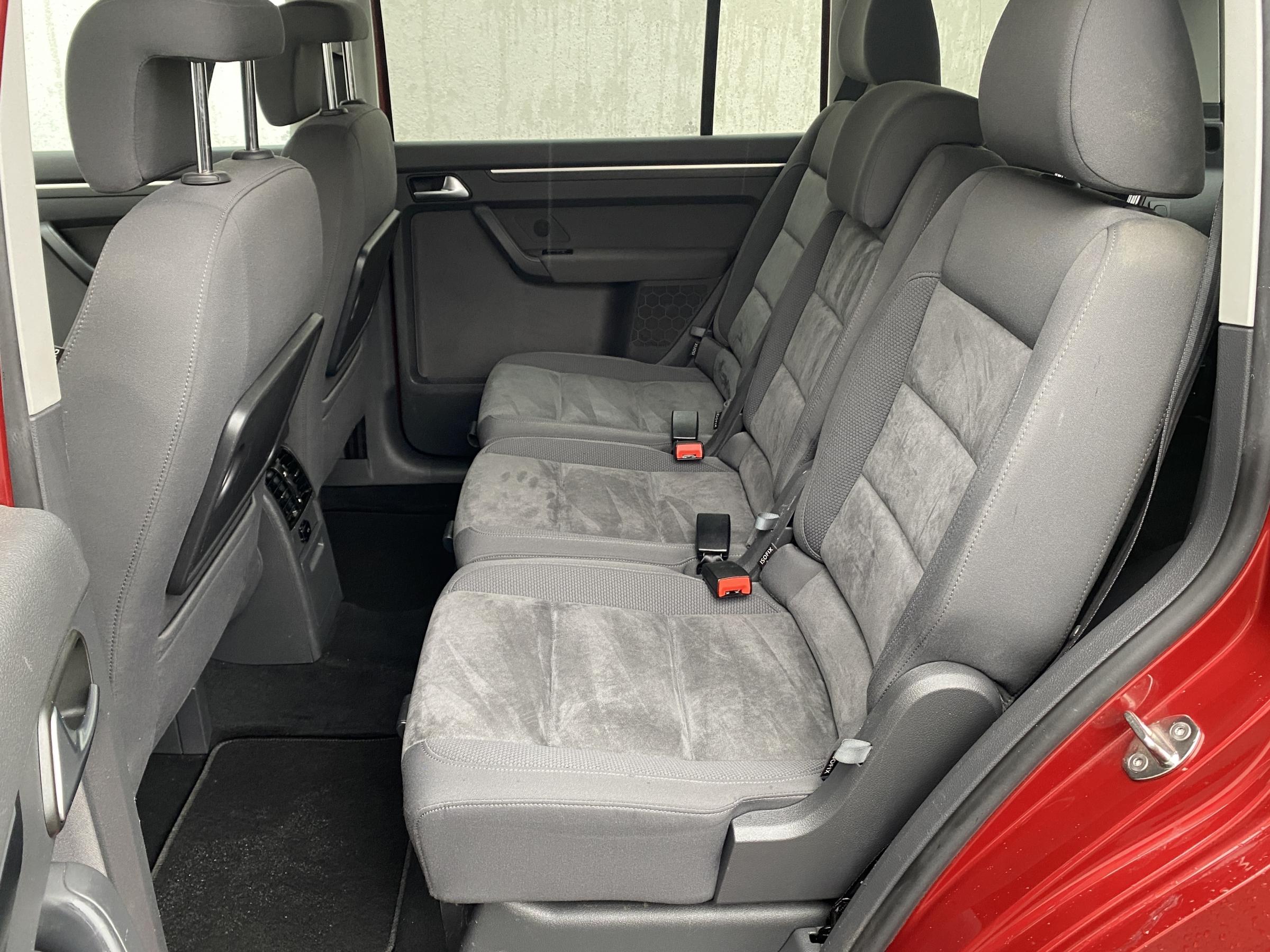 Volkswagen Touran, 2011 - pohled č. 10