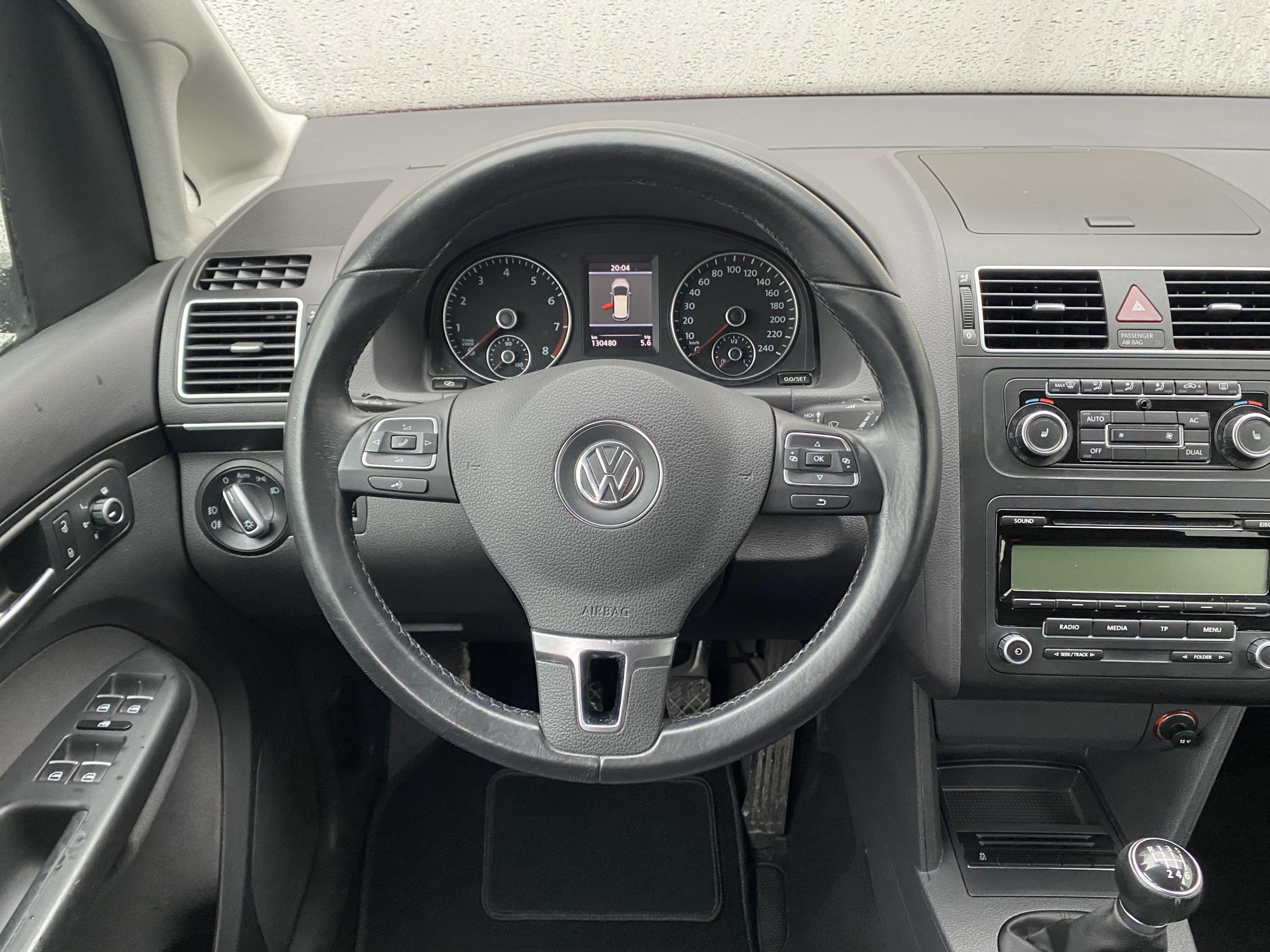 Volkswagen Touran, 2011 - pohled č. 11
