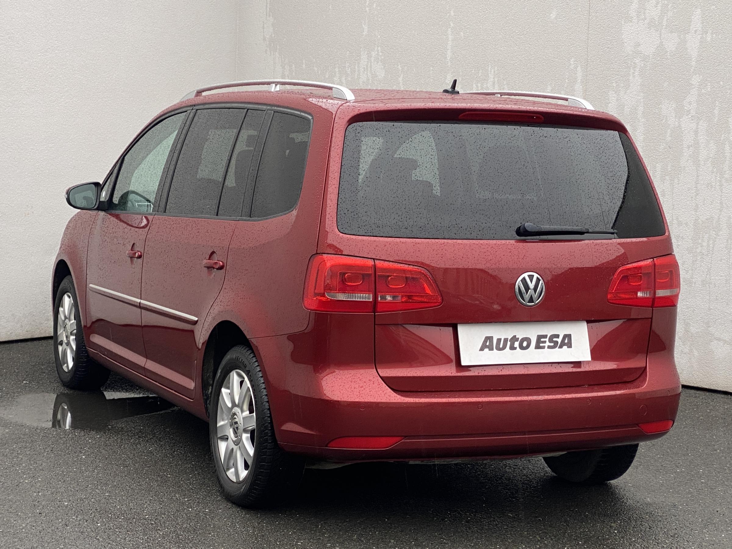 Volkswagen Touran, 2011 - pohled č. 6