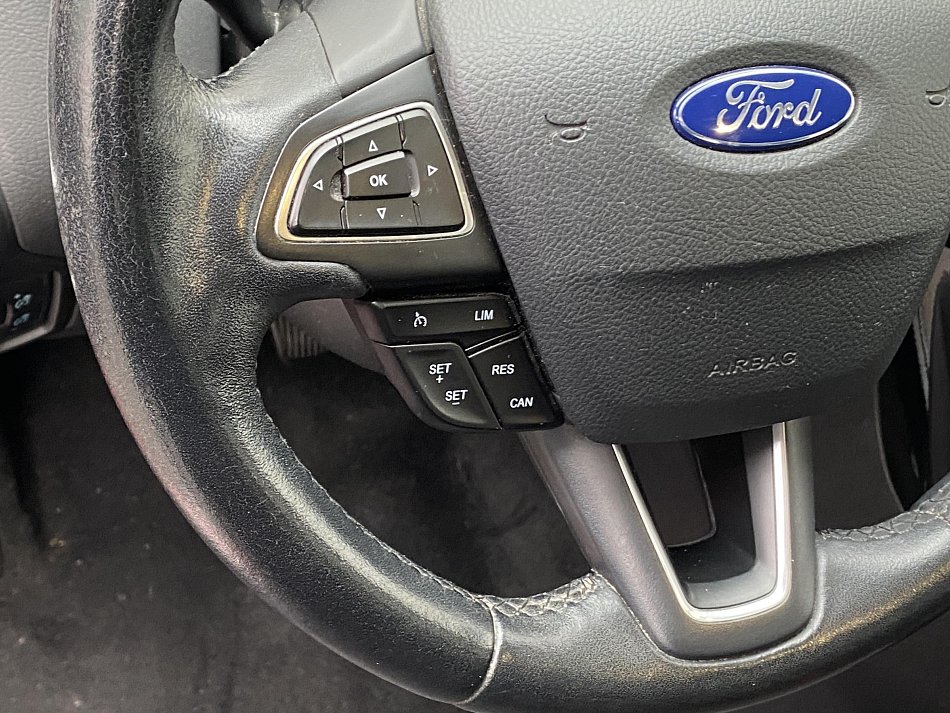 Ford Focus 1.5 EB Titanium