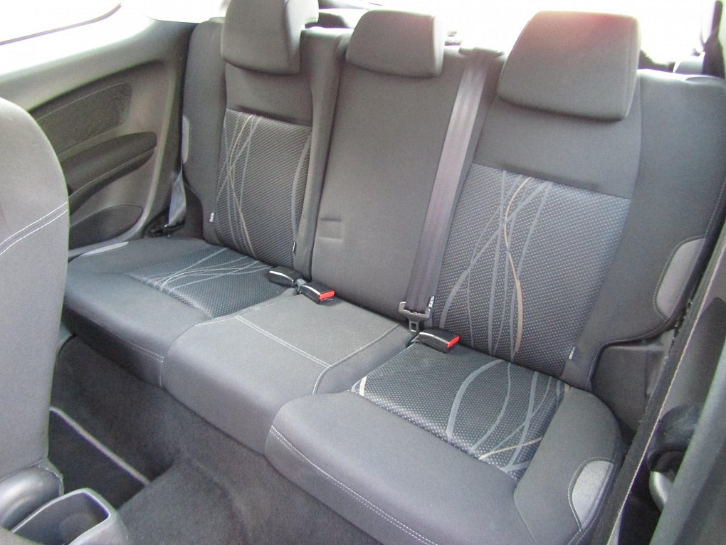 Peugeot 208 1.2 VTi 